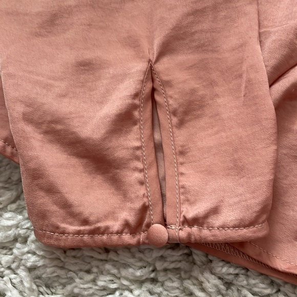 Lane Bryant Shimmery Rose Gold L/S Ruffle Detail Blouse, size 14 - Picture 3 of 5
